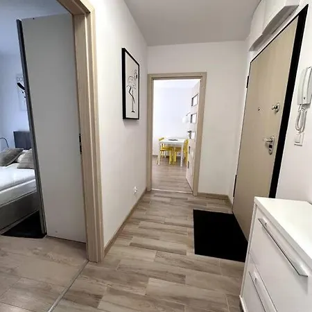 Cozy Near Magnolia - Private Parking Wrocław