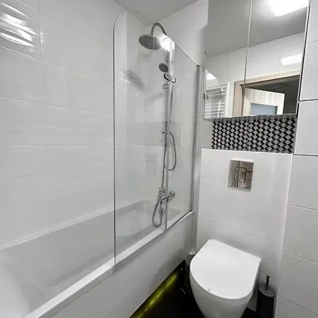 Cozy Near Magnolia - Private Parking *